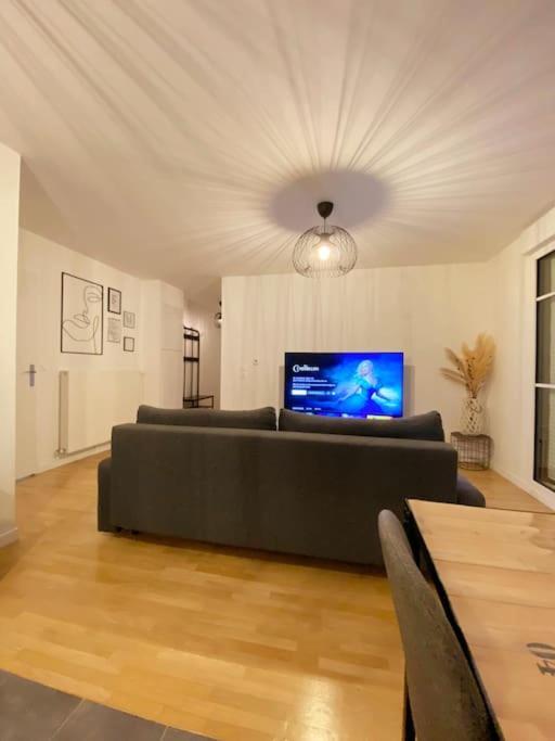 Suite Riviera - Vue Disneyland Шеси Экстерьер фото
