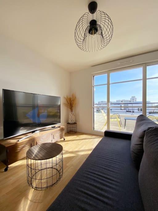 Suite Riviera - Vue Disneyland Шеси Экстерьер фото